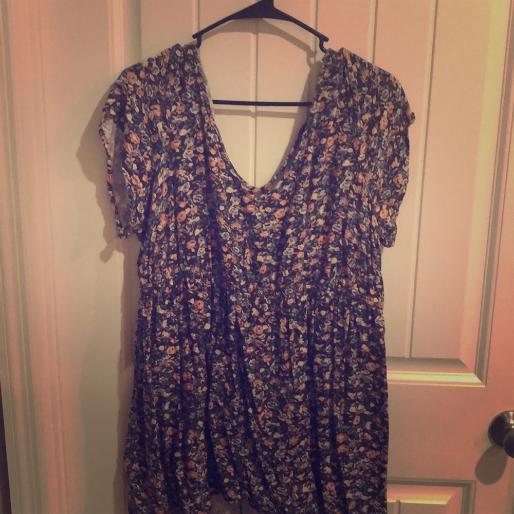Tunic length short sleeve top